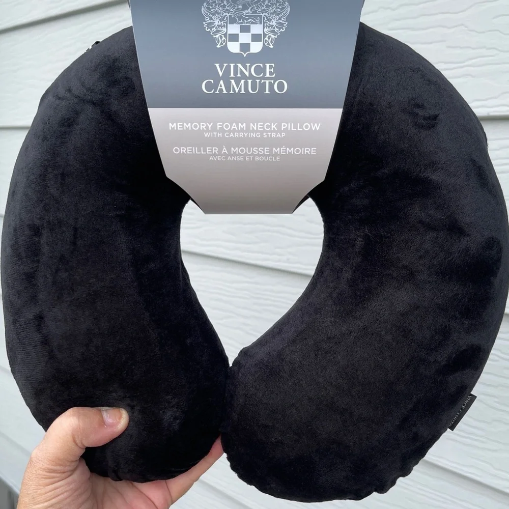 VINCE CAMUTO U Shape Memory Foam Neck Pillow